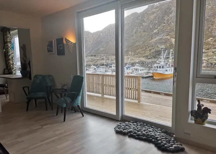 Karlotte\'S Apartment